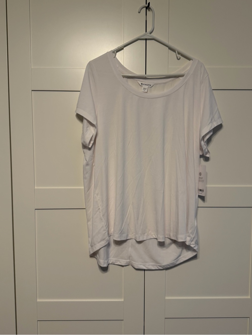Athleta White Scoop Neck Short Sleeve Top